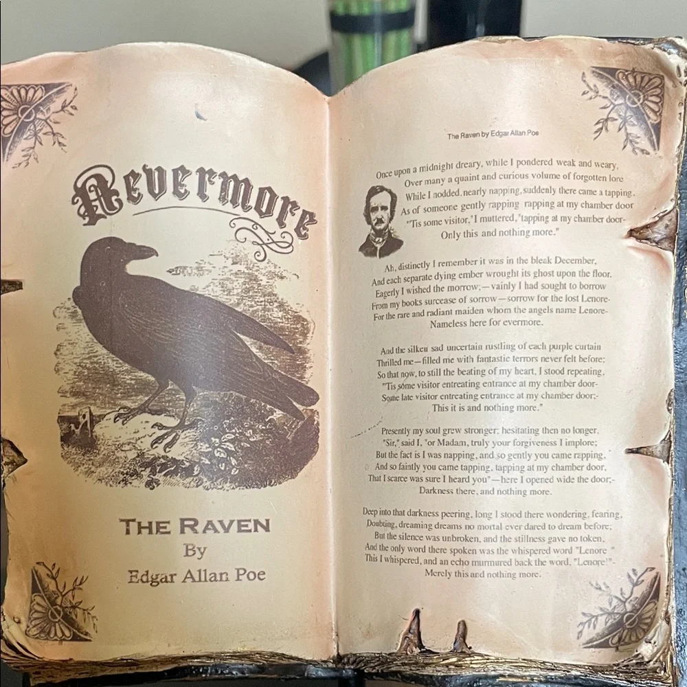 Edgar Allen Poe Decorative 'The Raven' Book Display in Black and Cream - Picture 2 of 7